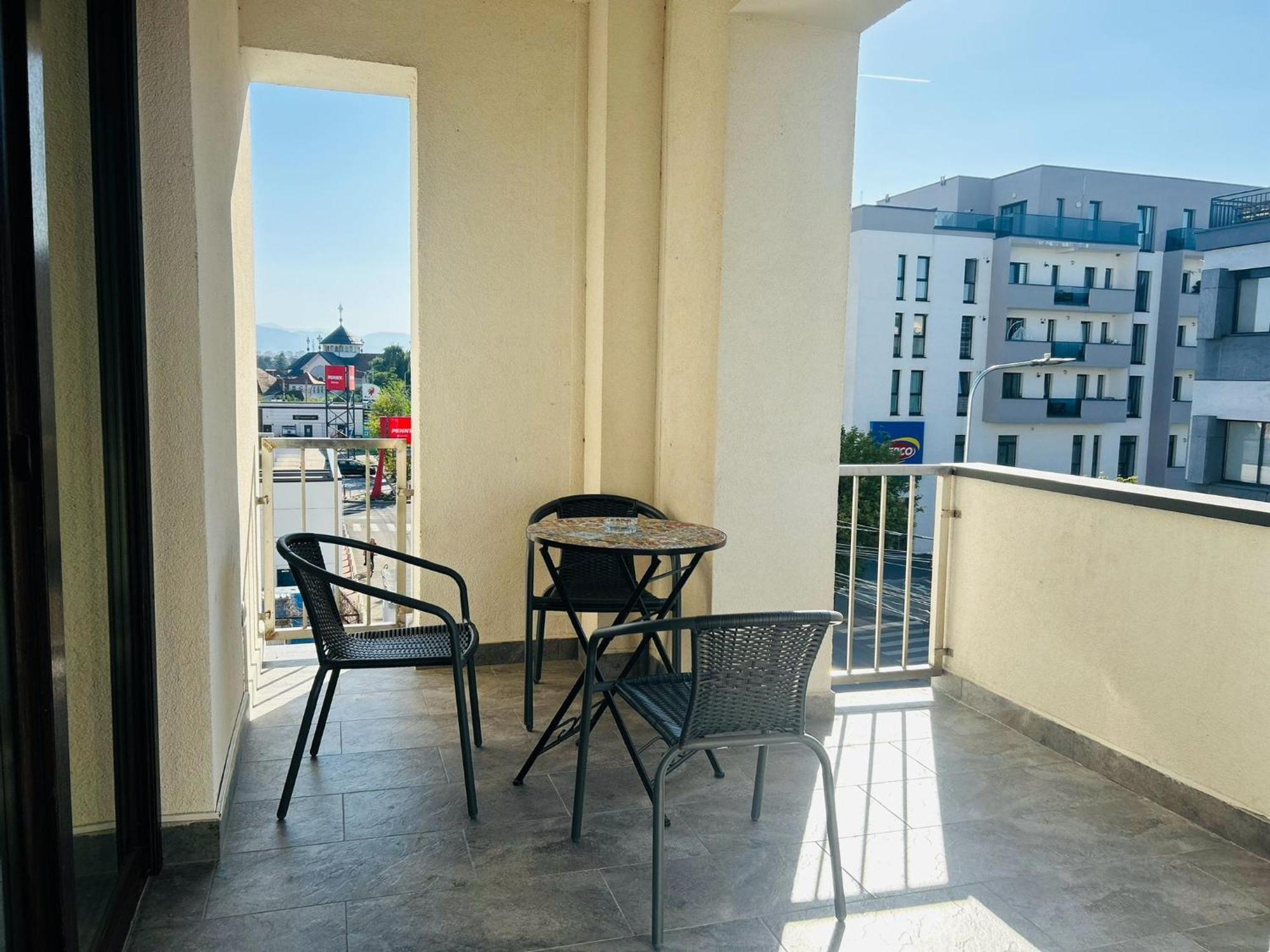 Sibiu Ezonia Central Apartment Екстериор снимка